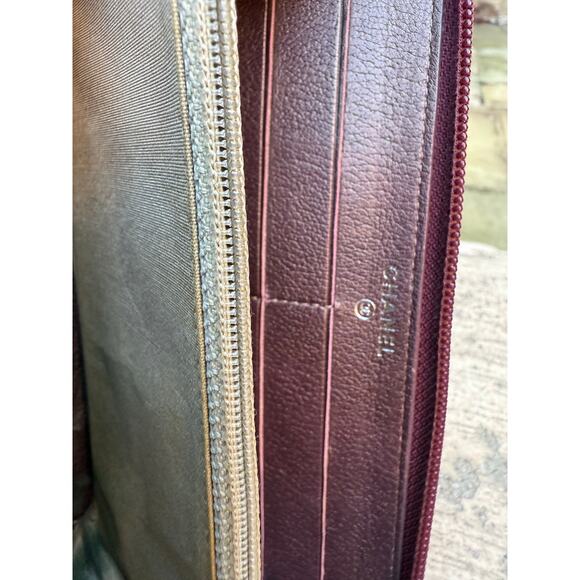 CHANEL CAMELLIA PURPLE LEATHER LONG ZIPPY WALLET - Picture 6 of 8